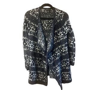 Design History Knit‎ Fuzzy Cardigan Sweater